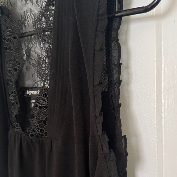 Express Black Lace Sleeveless Top - Picture 5 of 7